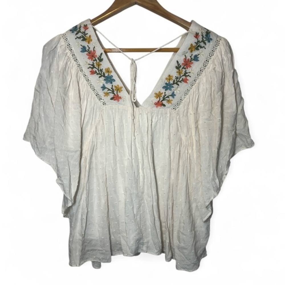 Miss Me Women S White Multi Embroidered Floral V Neck Flutter Cropped Boho Tunic - Picture 2 of 5